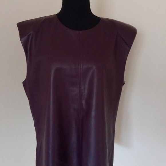 NWT! Calvin Klein Faux Leather Aubergine Padded Shoulder Top SZ L. - Picture 5 of 11